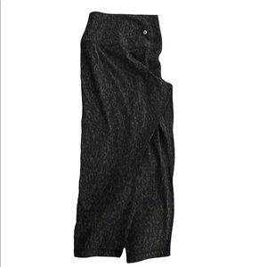 lulu lemon align 23” leggings leopard camo deep coal multi size 18